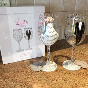 NWT LOLITA LOVE MY WINE BRIDE AND GROOM HAND PAINTED GLASSES